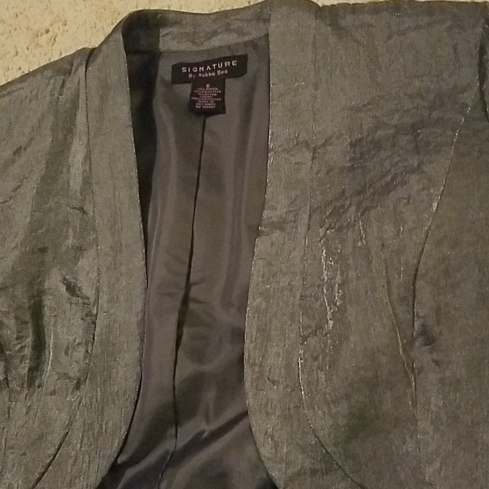 Bolero - Picture 2 of 2